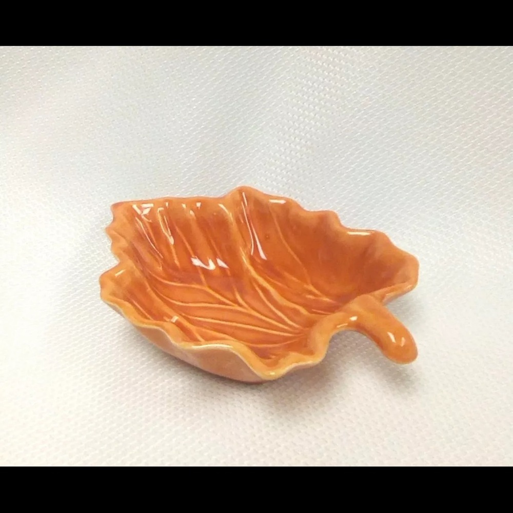Hull Oven Proof USA Orange Maple Leaf Dish House 'n Garden Line